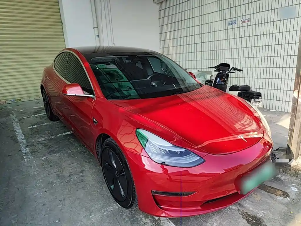 Tesla Model 3 — миниатюра 4
