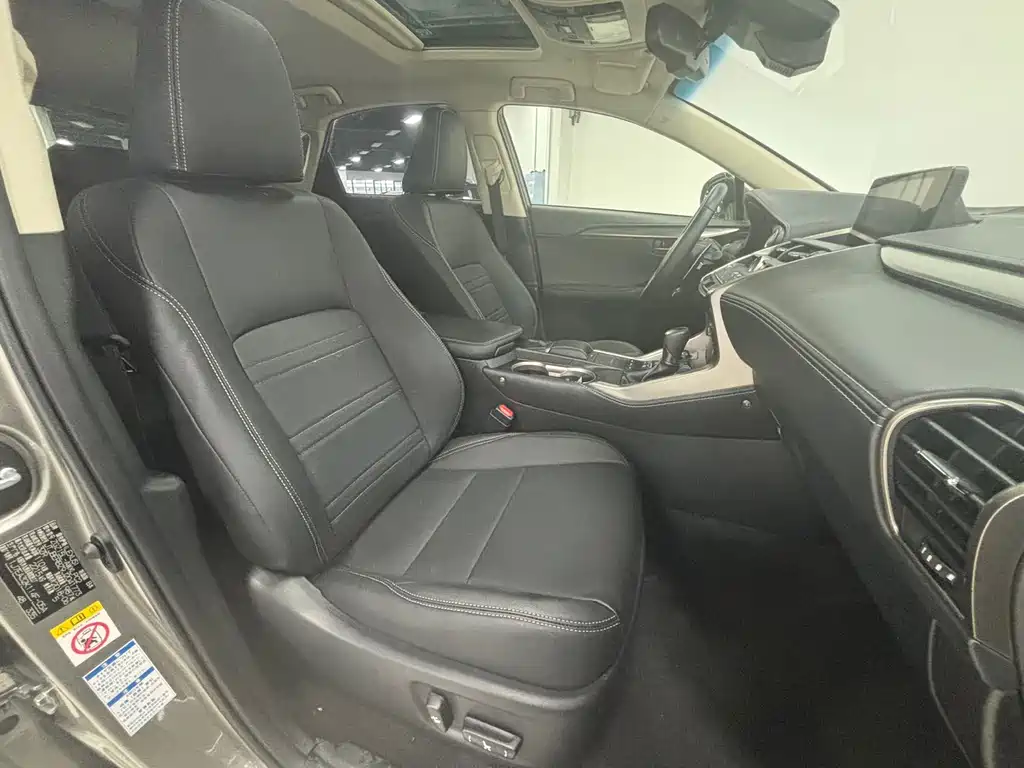 Lexus NX — миниатюра 10