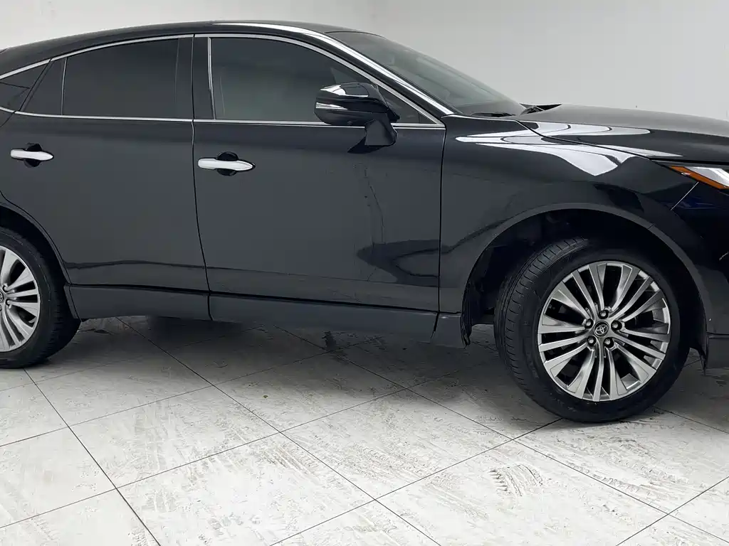 TOYOTA LING FANG HARRIER