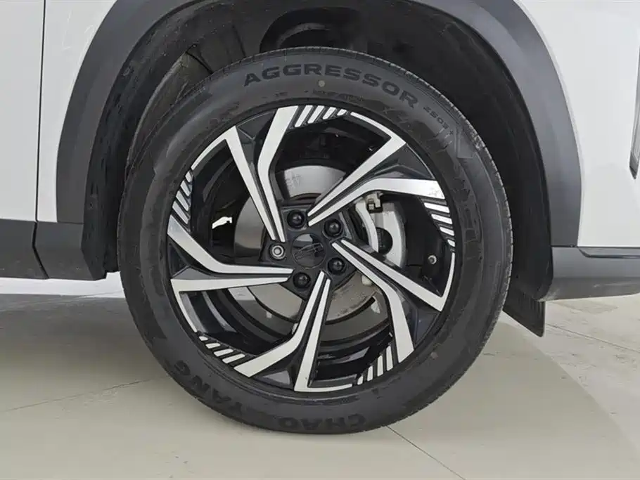 GEELY AUTOMOBILE BOYUE