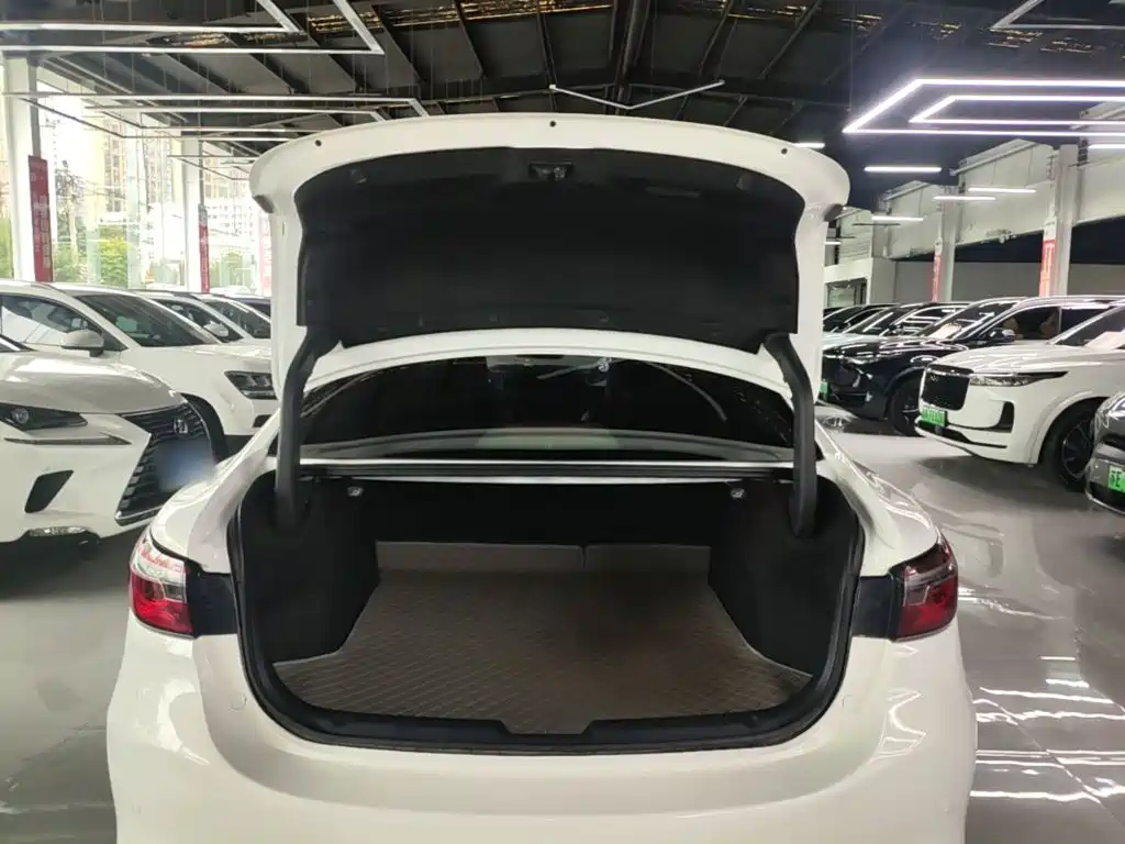 Mazda Atenza — миниатюра 19