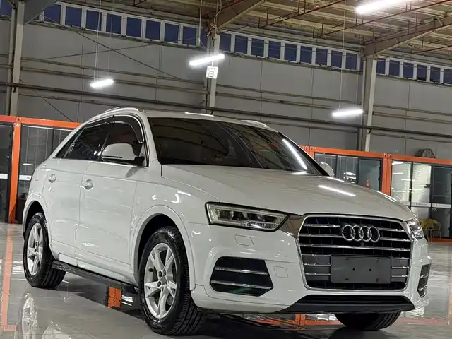 AUDI  Q3 2019