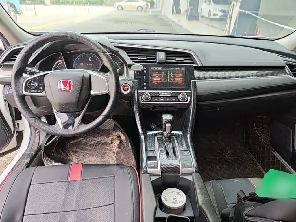 Honda Civic — миниатюра 10