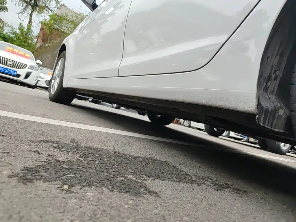 Hyundai Elantra Langdong — миниатюра 22