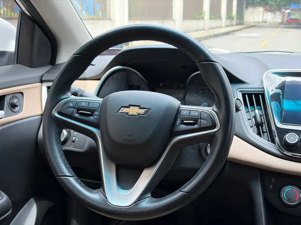 Chevrolet Monza — миниатюра 21