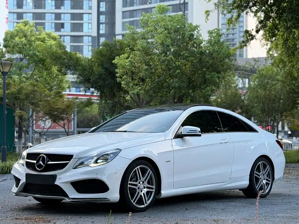 Mercedes-Benz E-Class (Import) E 200 Coupe Lively Edition, фото 3