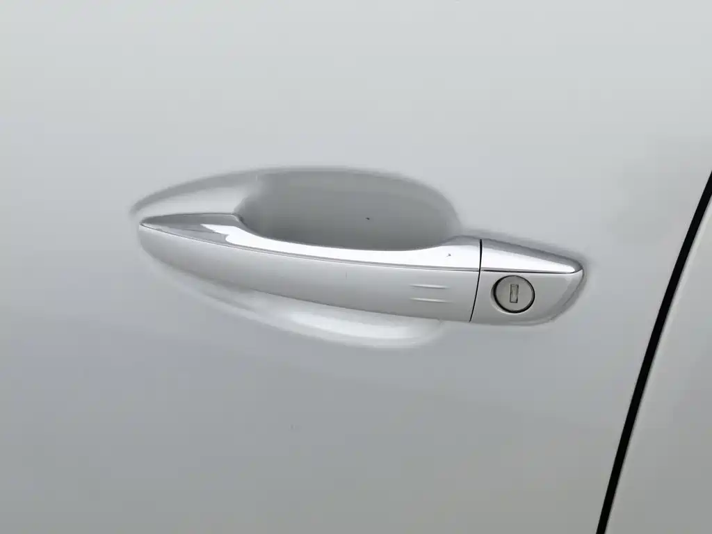 Peugeot 4008 — миниатюра 18