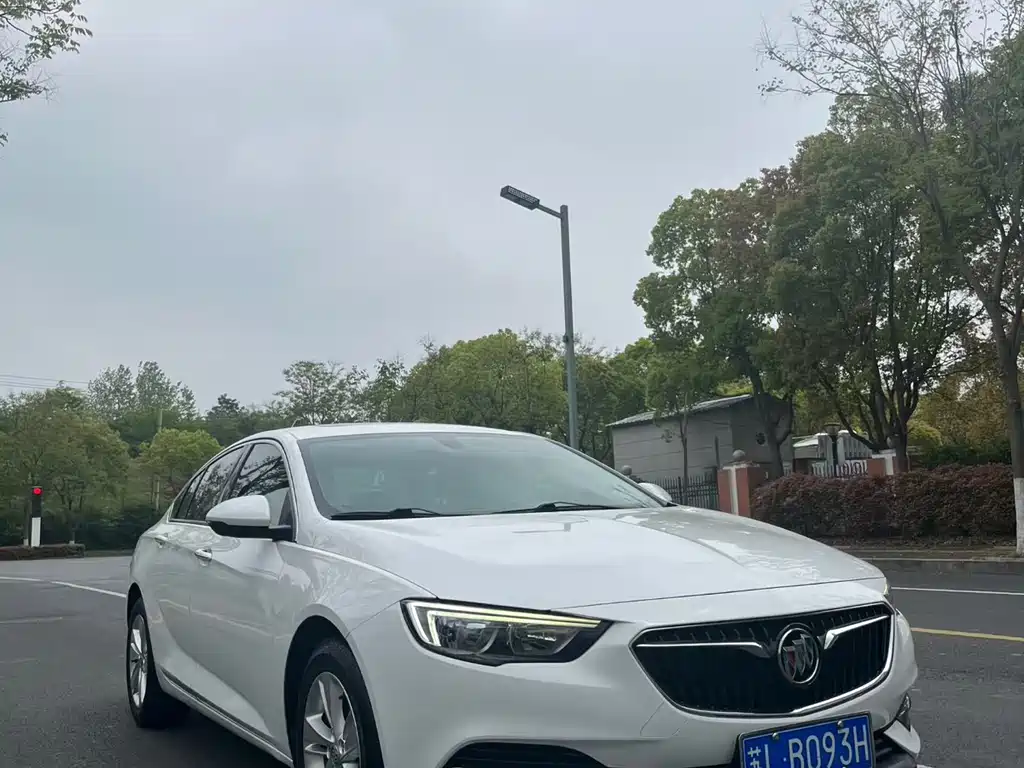 Buick Regal 2018