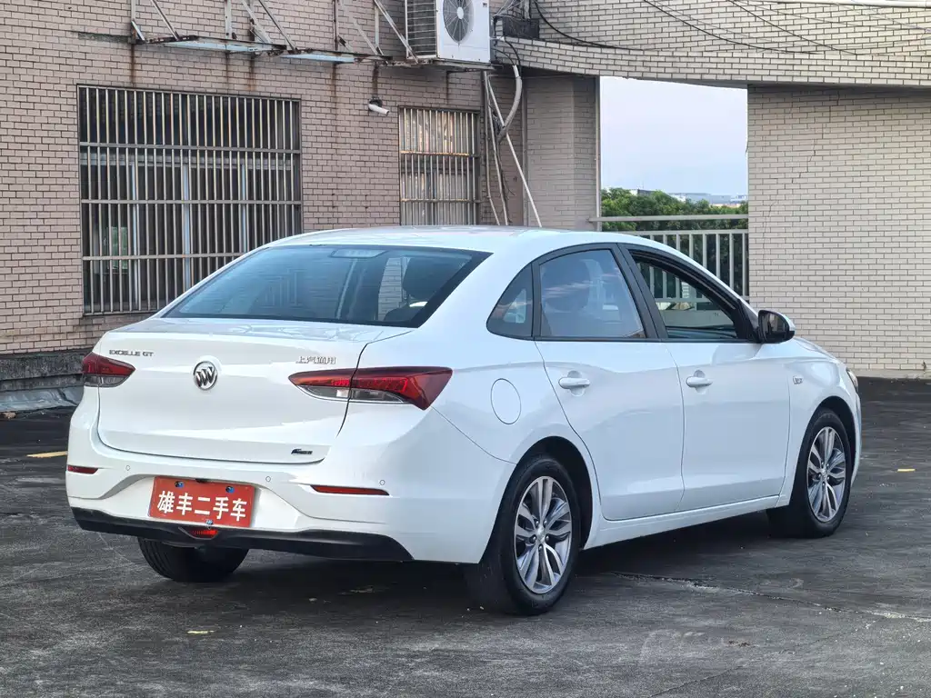 Buick Excelle — миниатюра 11