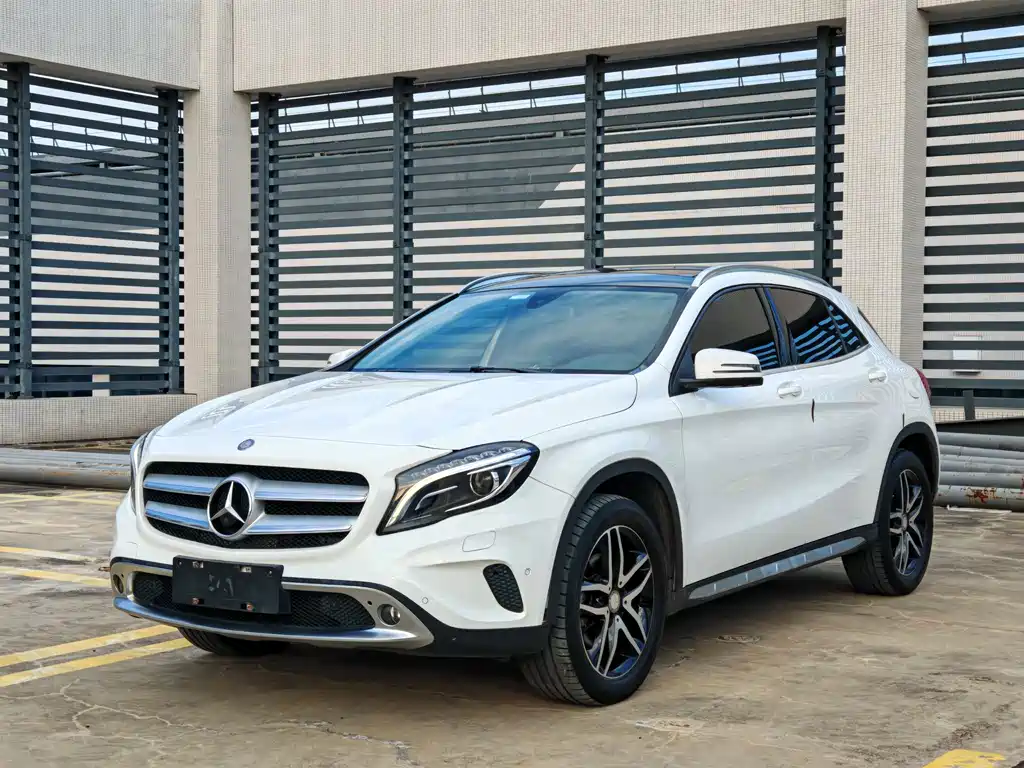 Mercedes-Benz GLA