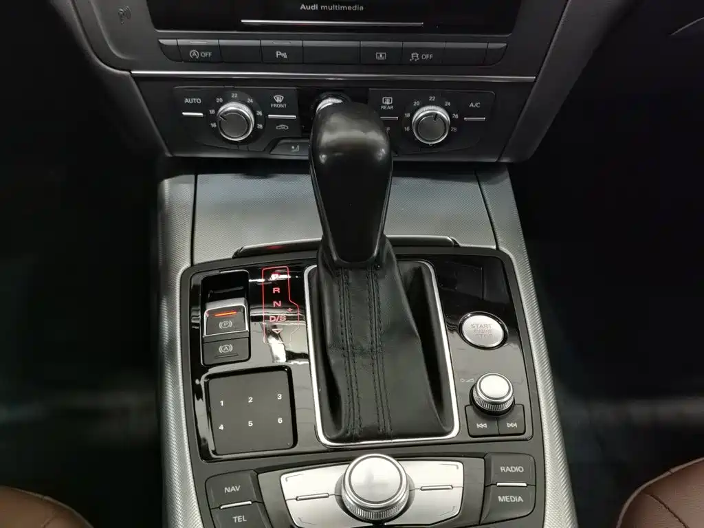 Audi A6L — миниатюра 13