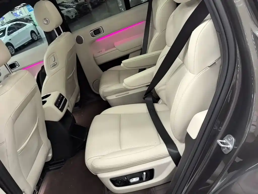 Li Auto Li L8 — миниатюра 17