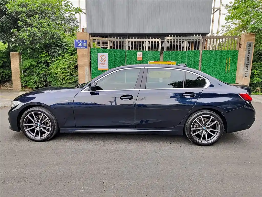 BMW 3 Series 3 2022 325Li M Sport