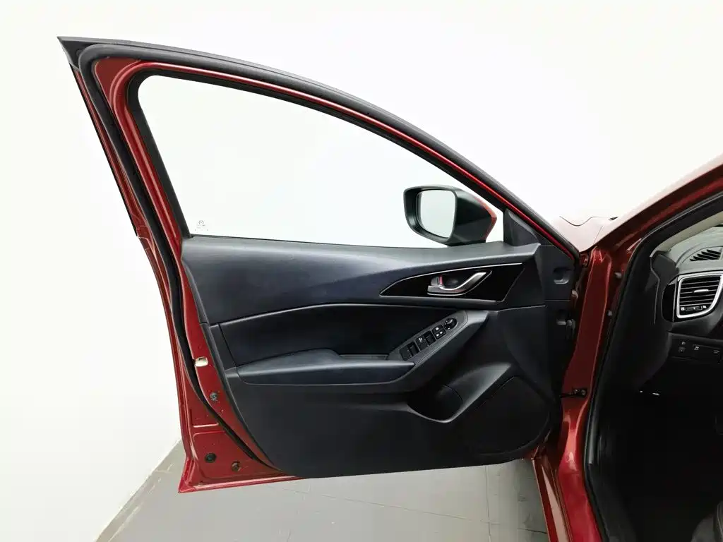 Mazda 3 Axela — миниатюра 8