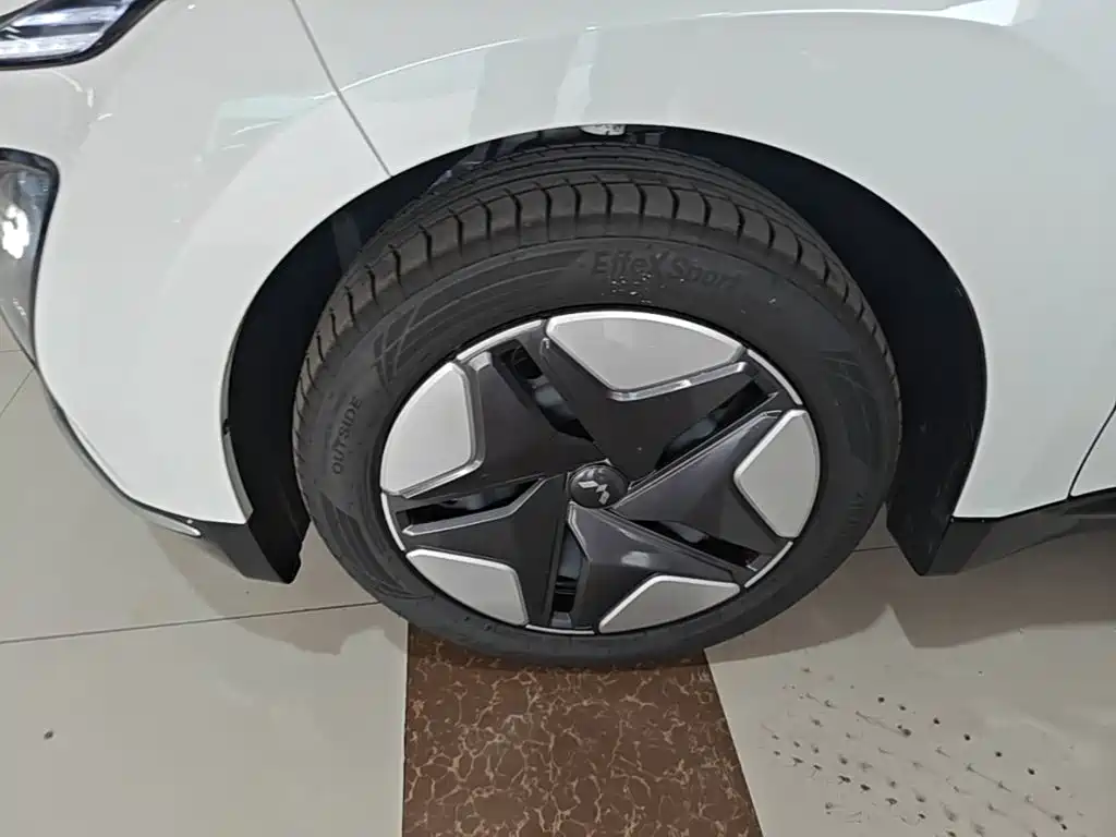 Wuling 五菱E5 — миниатюра 23