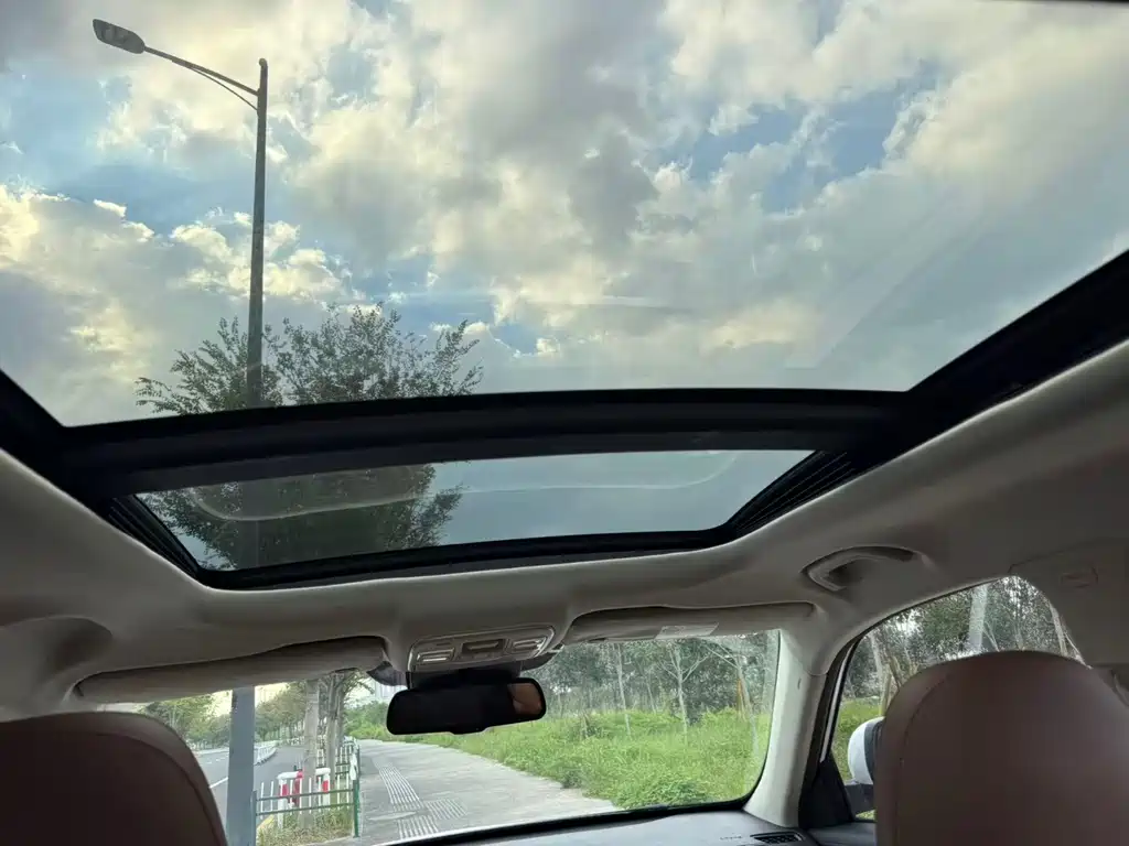 Geely Boyue — миниатюра 13