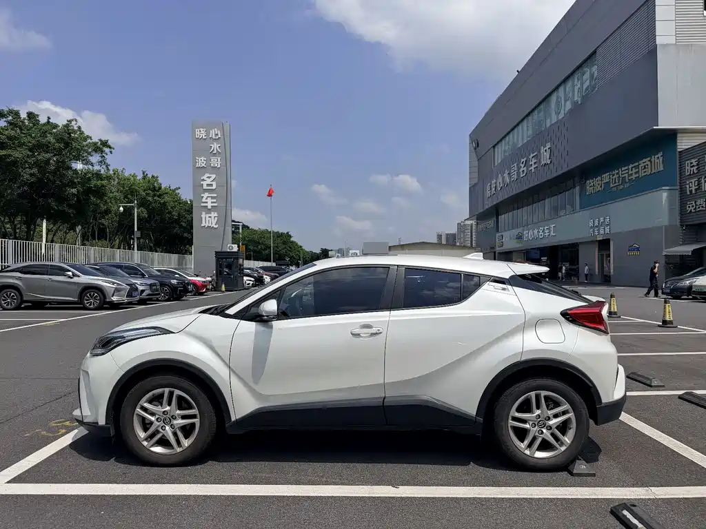 Toyota C-HR — миниатюра 7
