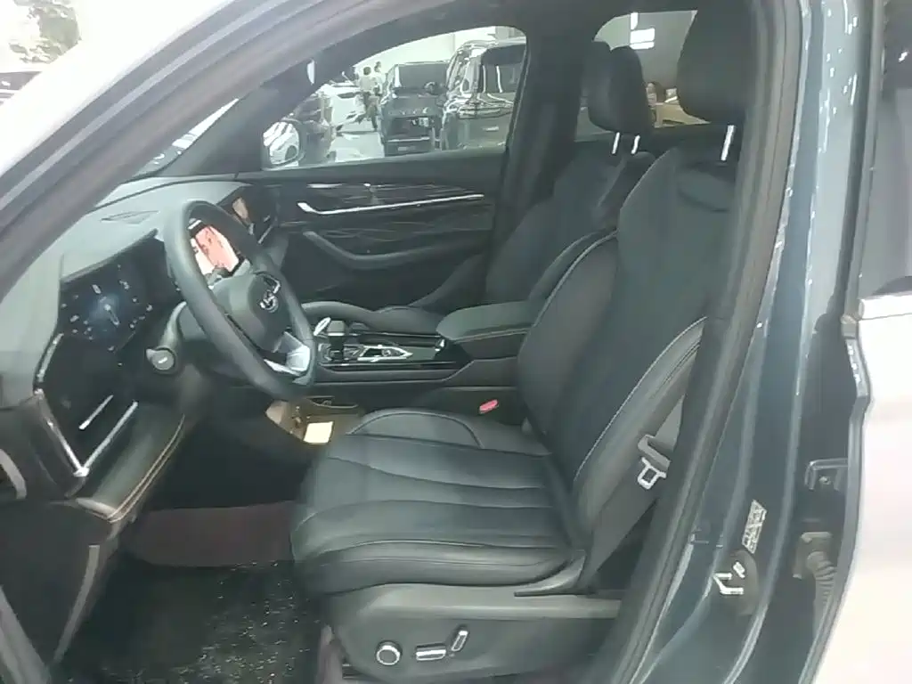 Geely Xingyue L — миниатюра 15