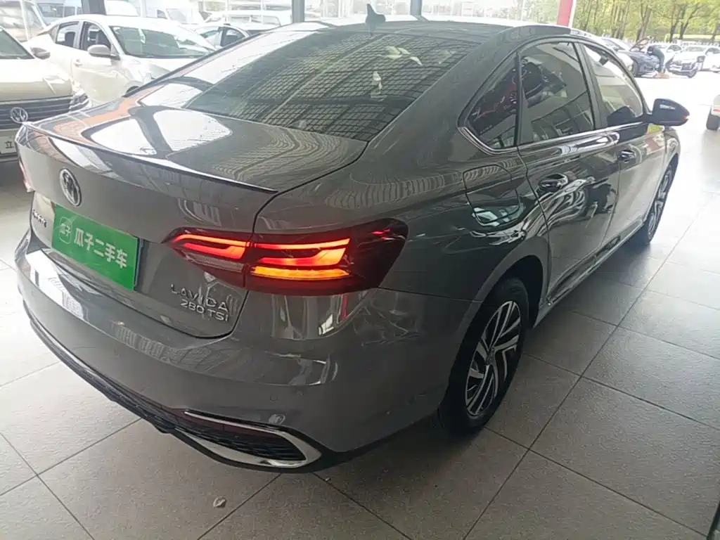 Volkswagen Lavida — миниатюра 7