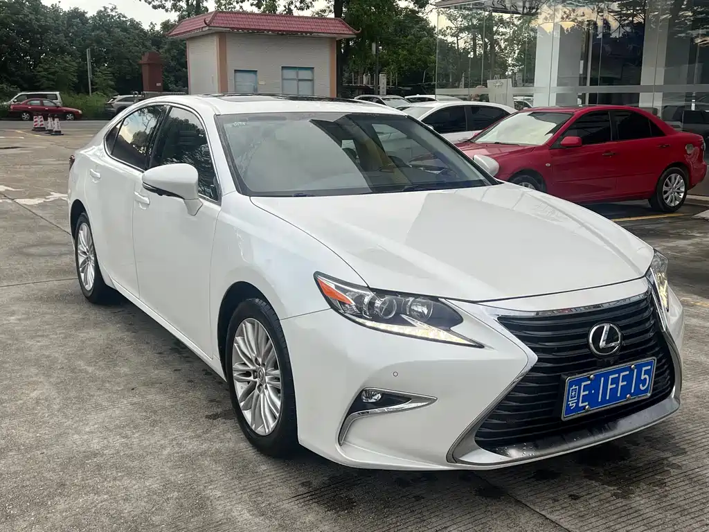 Lexus ES 2015 200 Elite