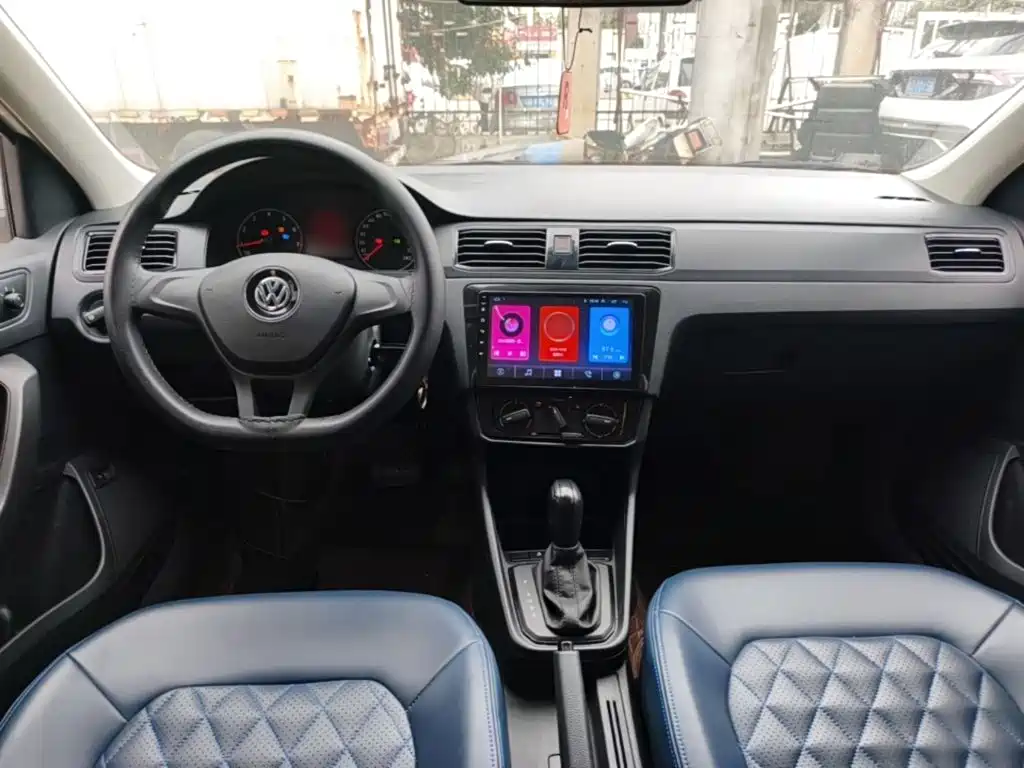 Volkswagen Santana — миниатюра 10