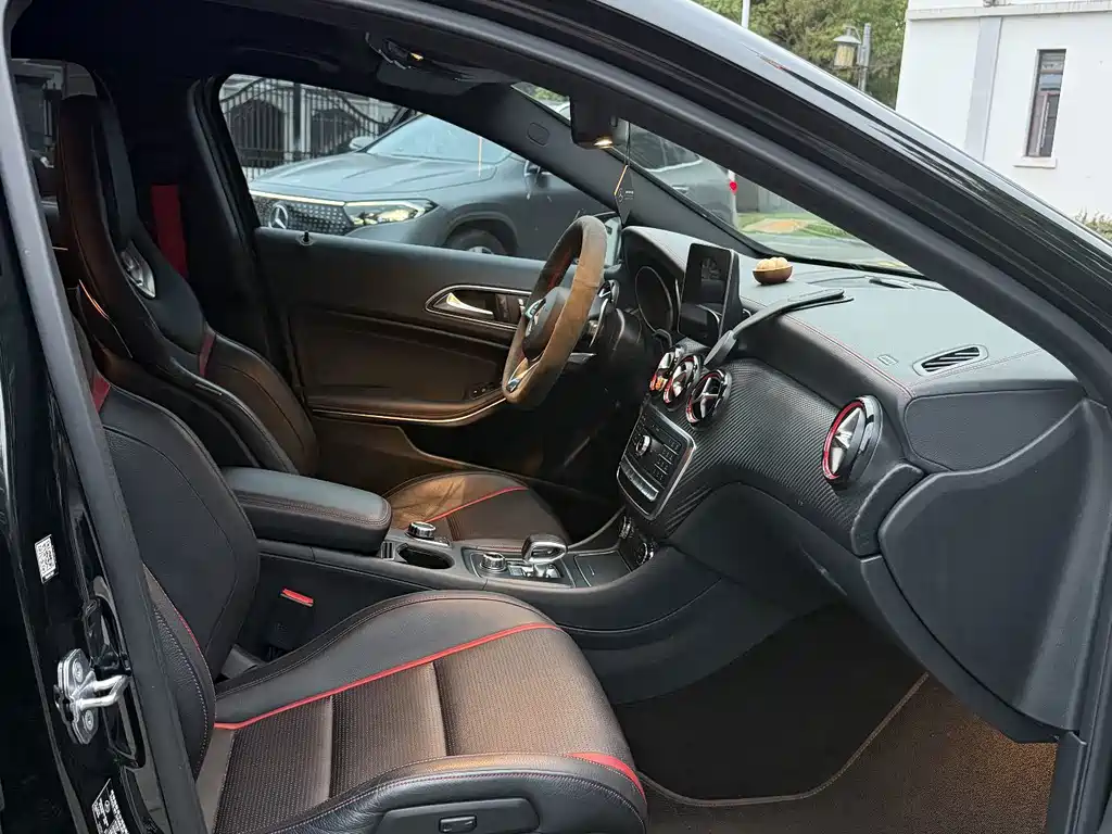 Mercedes-Benz A-Class AMG (Import) — миниатюра 10