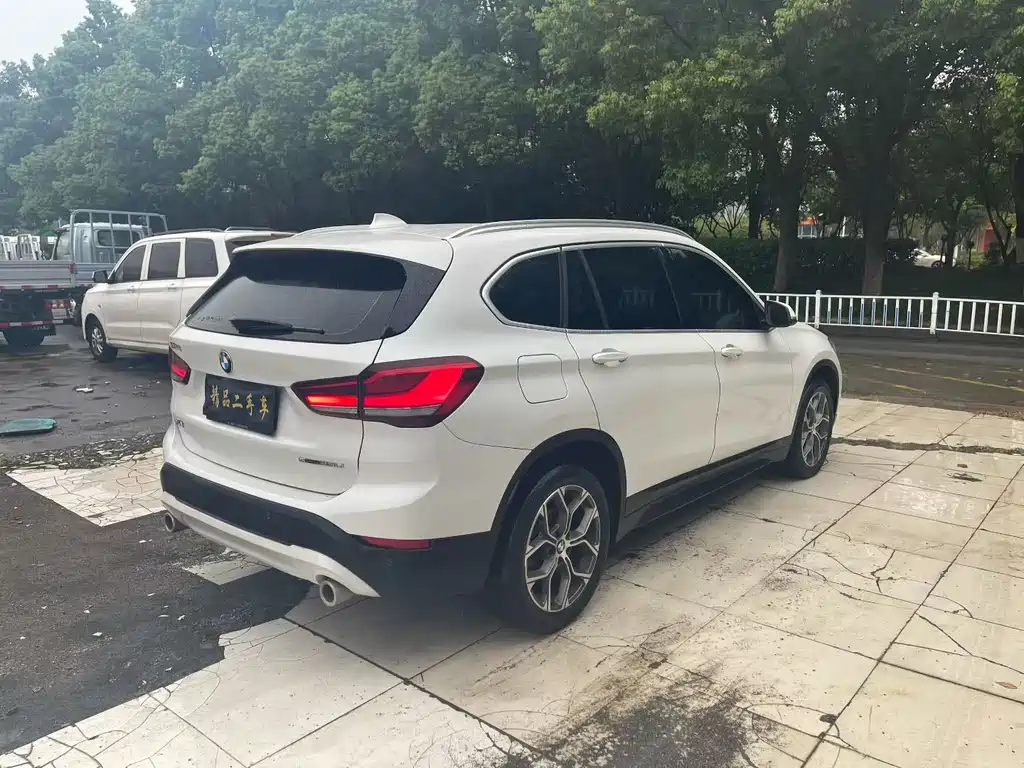 BMW X1 — миниатюра 9