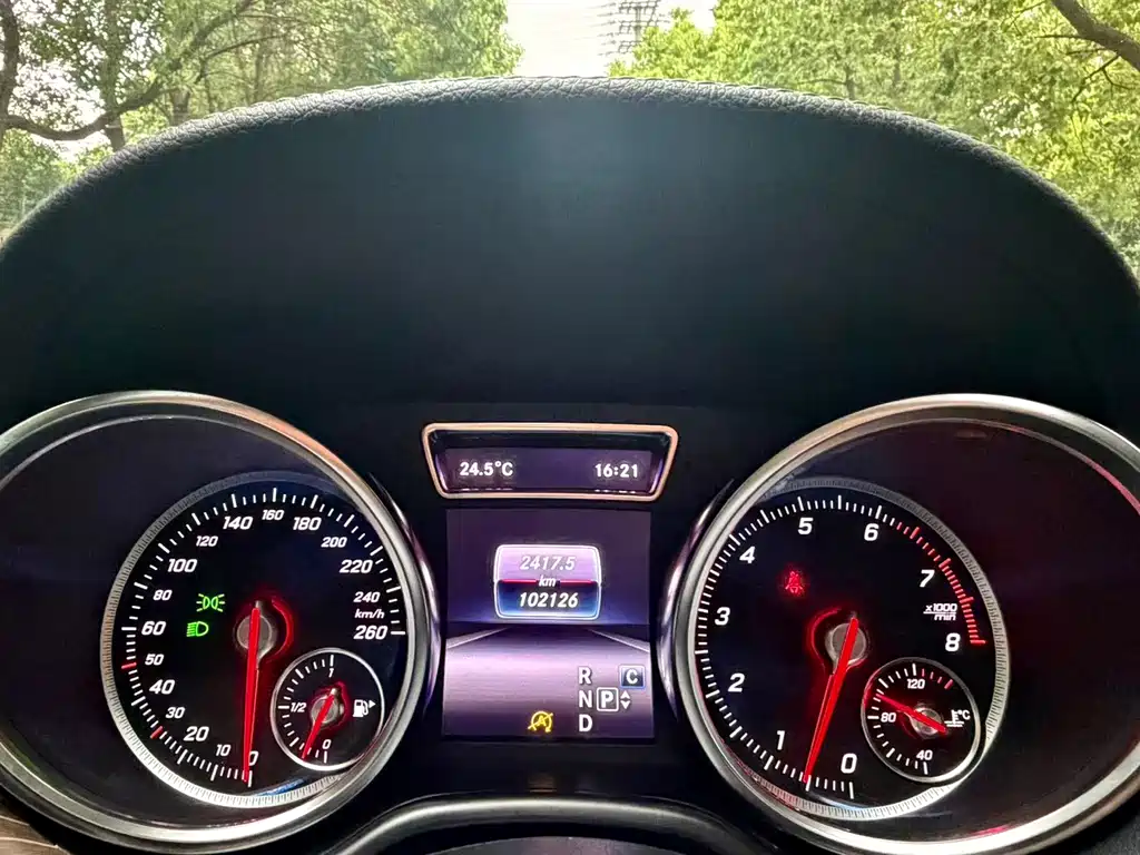 Mercedes-Benz GLE (Import) — миниатюра 5