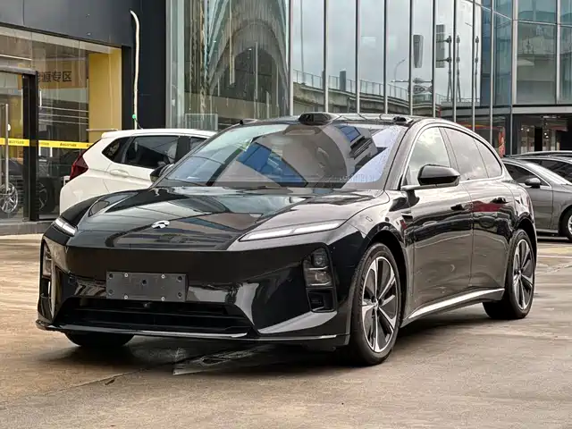 2025 Nio ET5