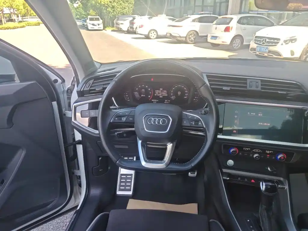 Audi Q3 — миниатюра 11