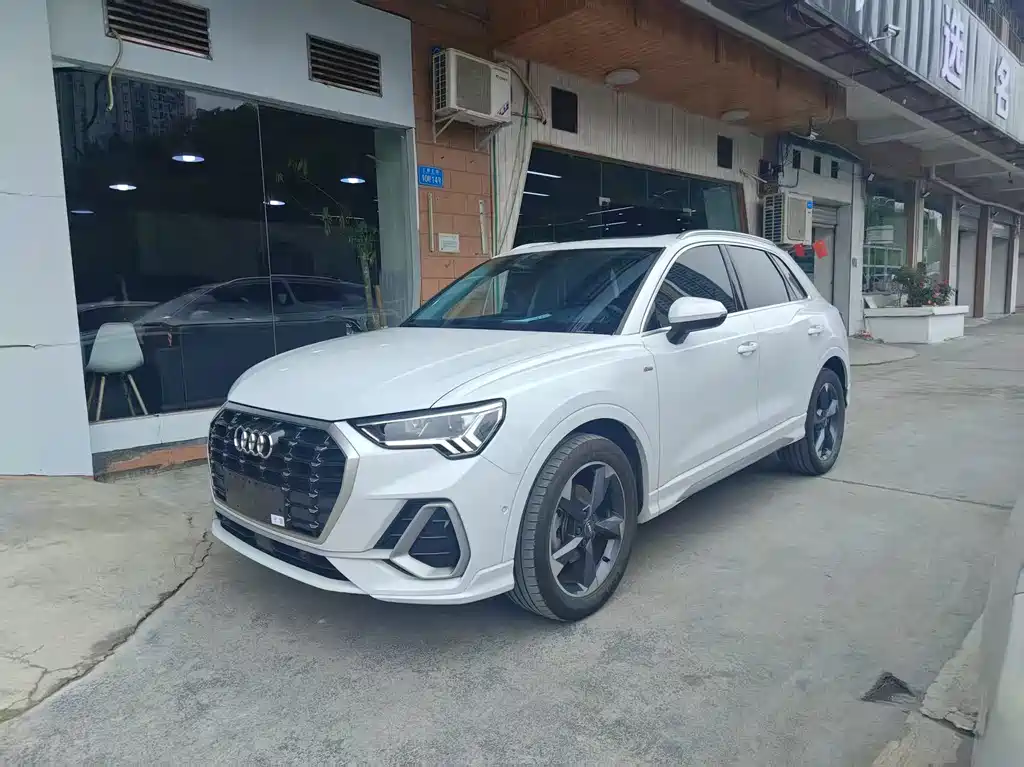 Audi Q3 2021