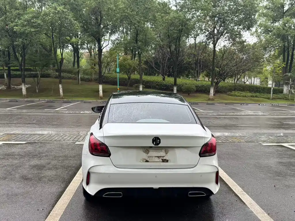 MG MG5 — миниатюра 10