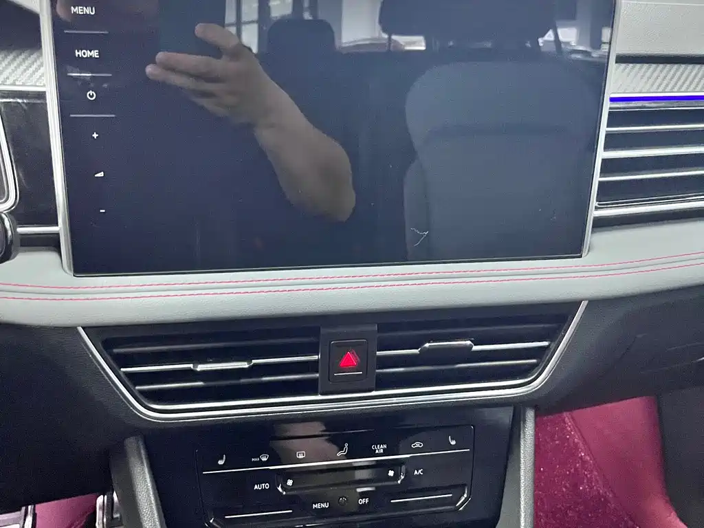 Volkswagen Tiguan L L 2022 330TSI AT