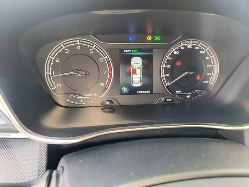 Geely Binrui — миниатюра 12
