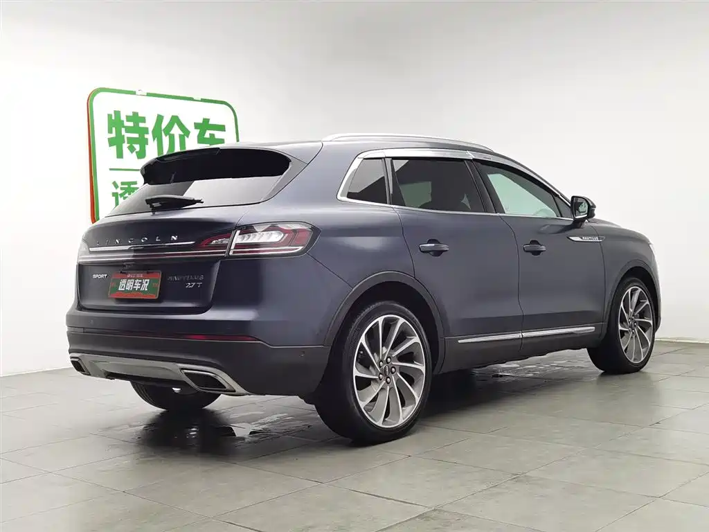 Lincoln Nautilus 2021 2.7T