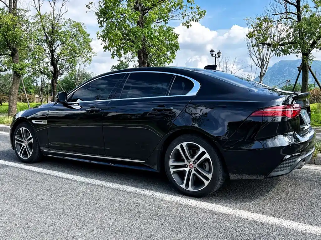 Jaguar XEL — миниатюра 4