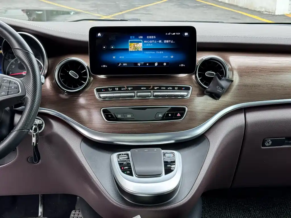 Mercedes-Benz V-Class V 2021 V 260 L Luxury