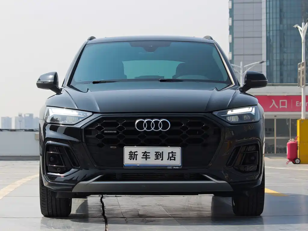 Audi Q5L — миниатюра 2