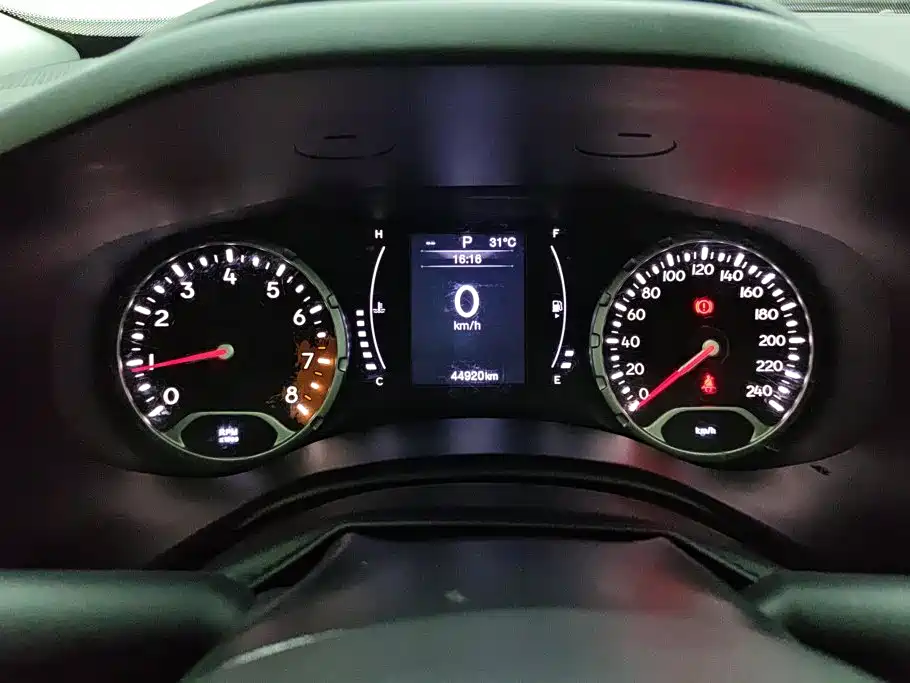 Jeep Renegade — миниатюра 14