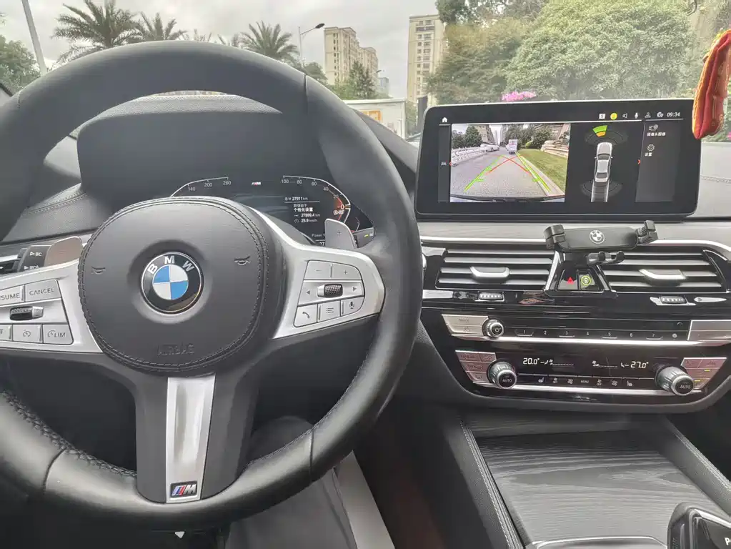BMW 5 Series — миниатюра 14