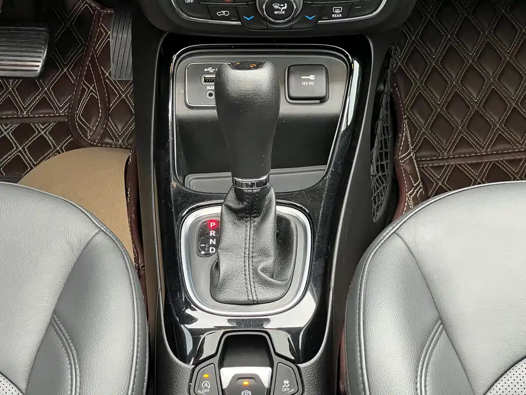 Jeep Compass — миниатюра 17
