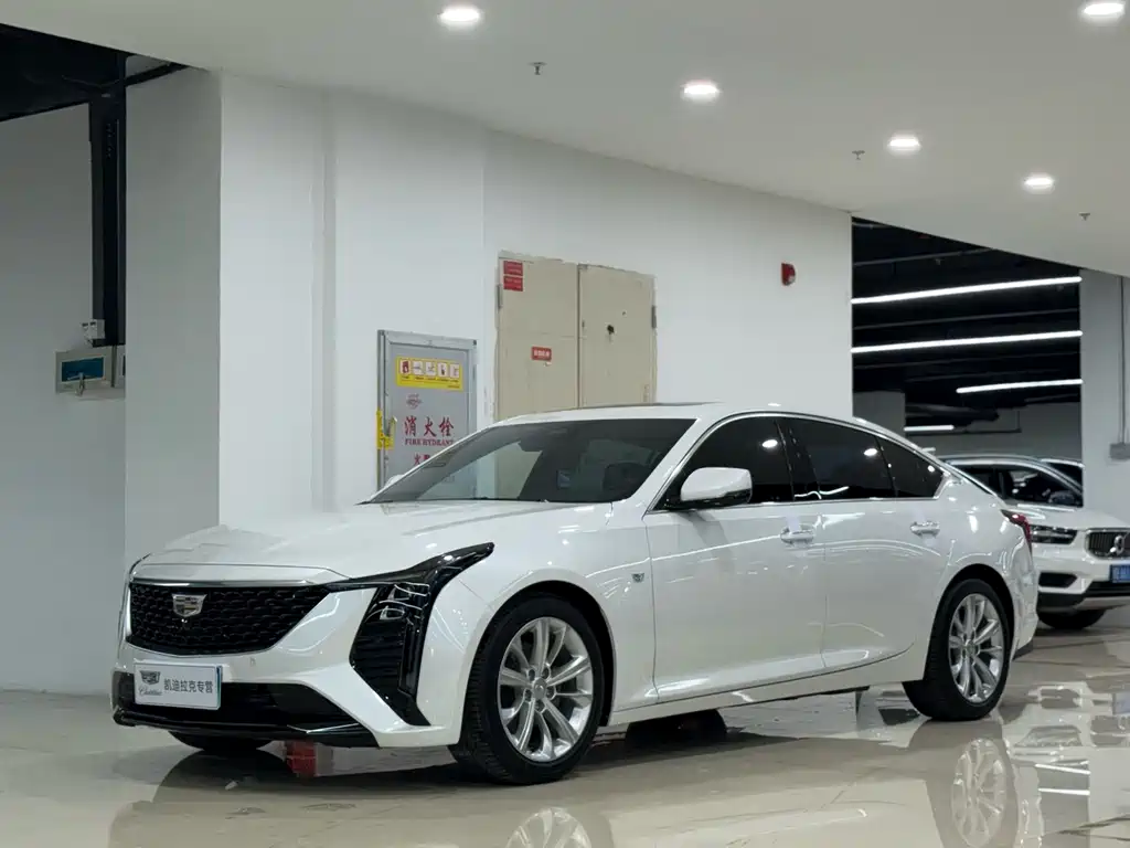 Cadillac CT5 — миниатюра 2