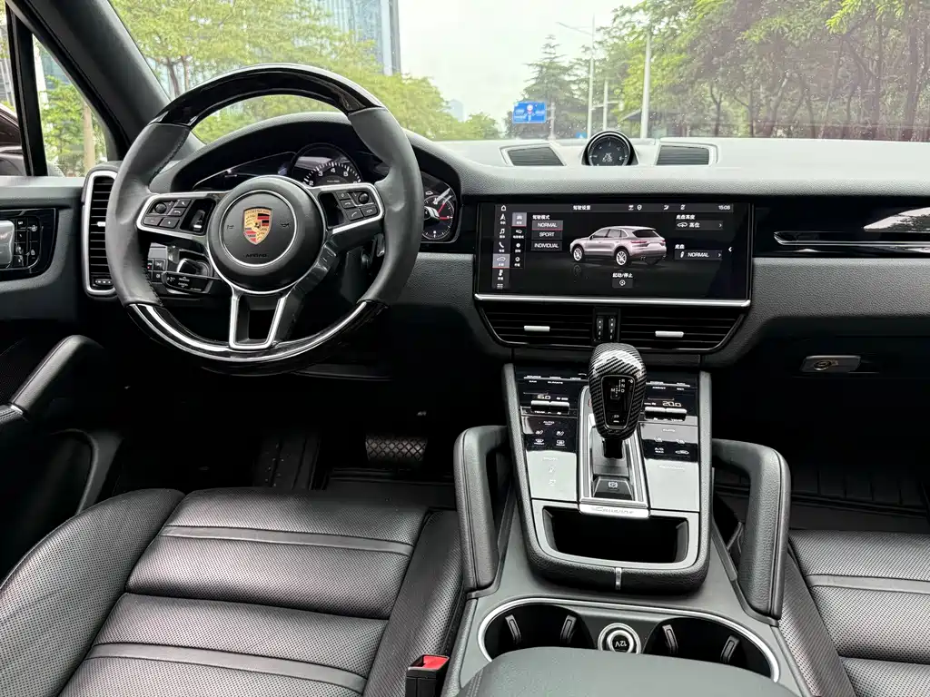 Porsche Cayenne — миниатюра 8
