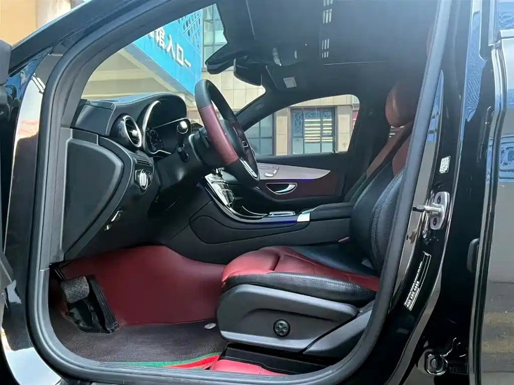 Mercedes-Benz GLC 2022 GLC 260 4MATIC SUV
