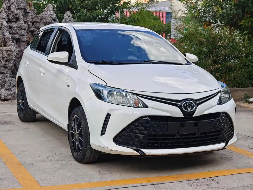 Toyota Vios FS — миниатюра 3