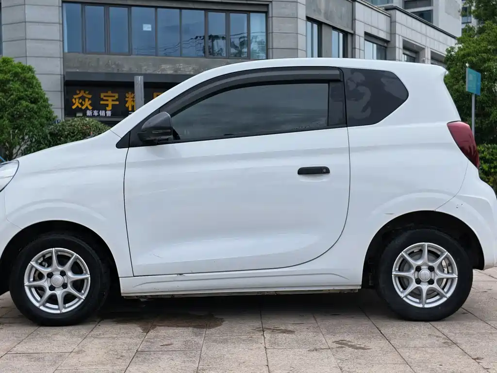 Roewe Clever — миниатюра 3