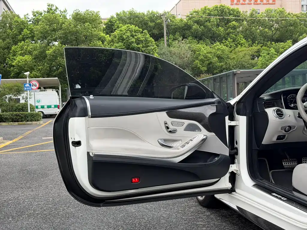 Mercedes-Benz S-Class AMG — миниатюра 6