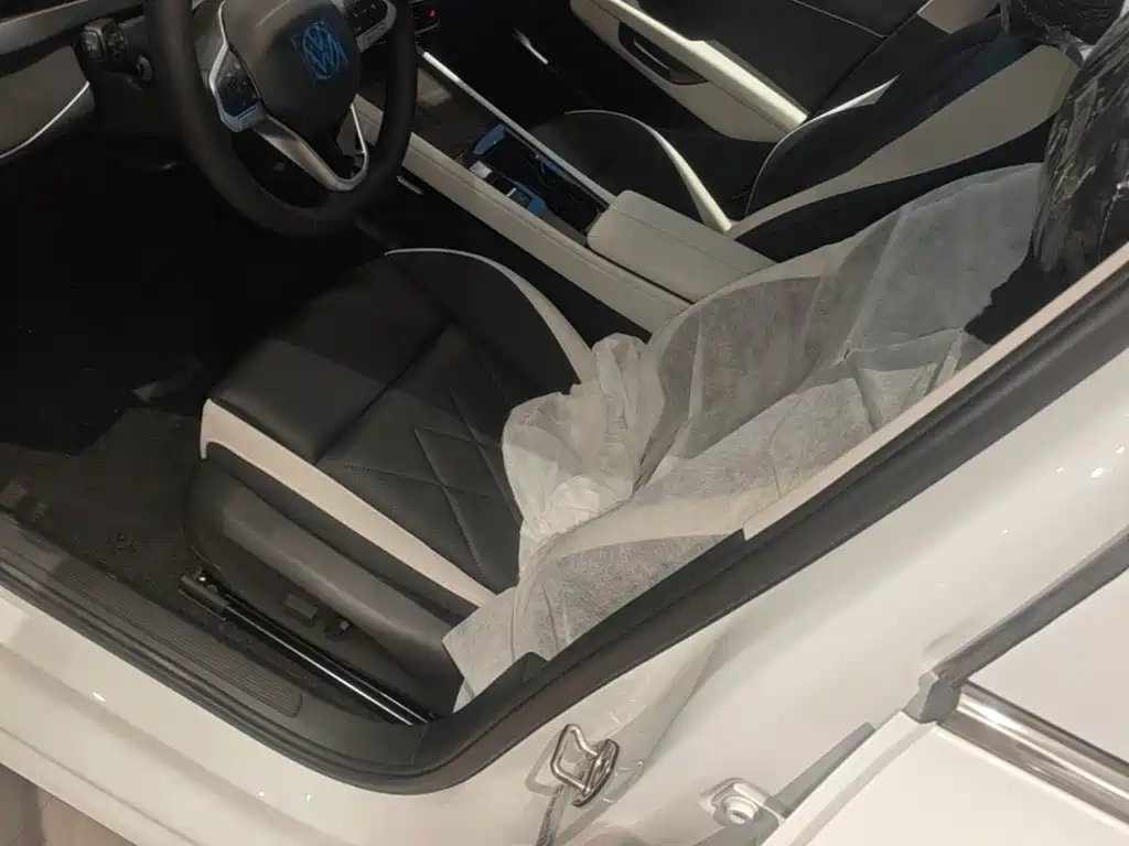 Volkswagen Sagitar — миниатюра 15