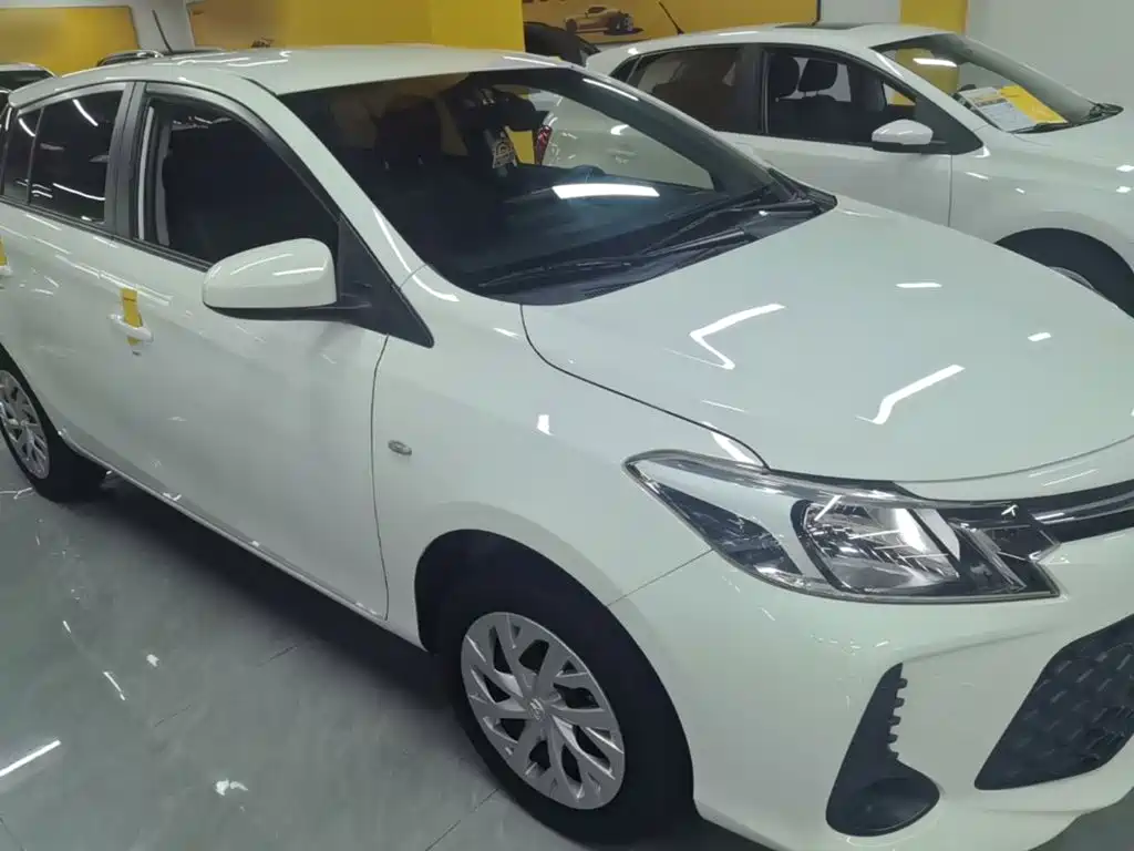 Toyota Vios FS — миниатюра 4
