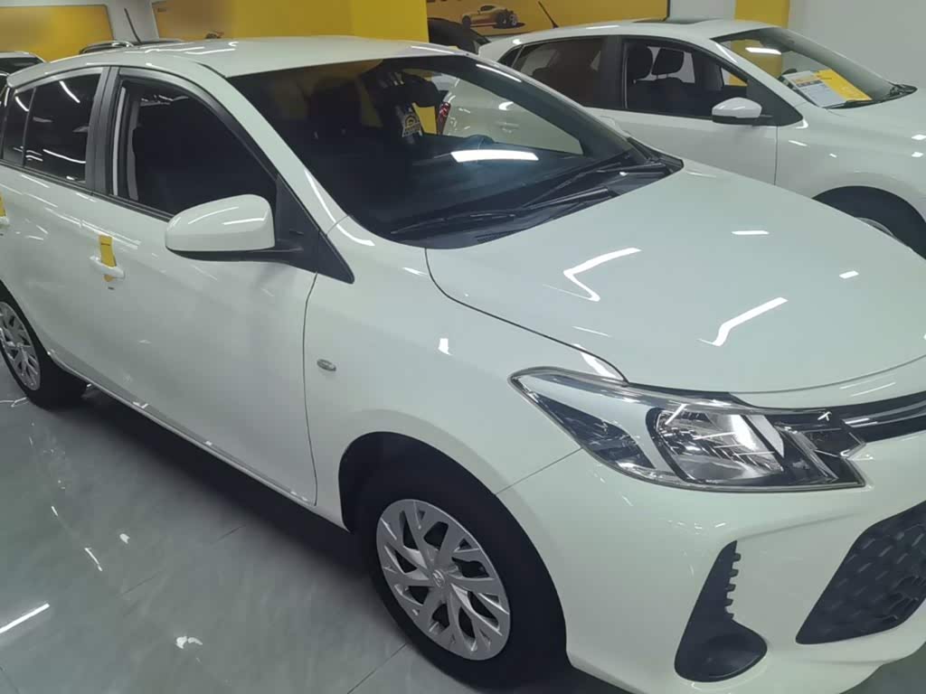 Toyota Vios FS 1.5 л 2021 г. Белый, пробег 31100 км